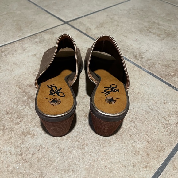 OTBT Brown Leather Women's Mules - Picture 4 of 8